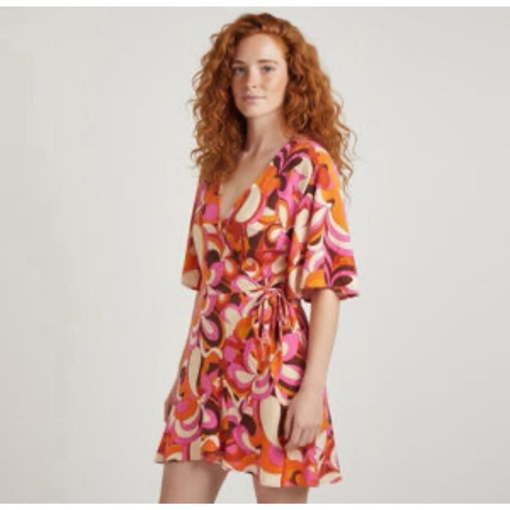 Avia & Viv NWT Size 1x Multicolored Orange Abstract Jumpsuit Short